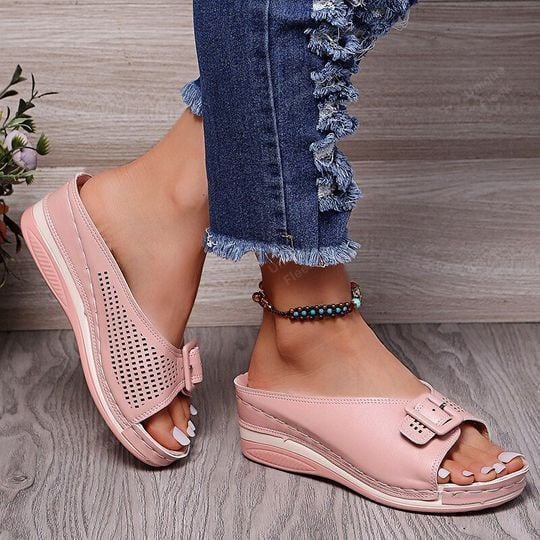 LEATHER SOFT FOOTBED ARCH-SUPPORT SANDALS