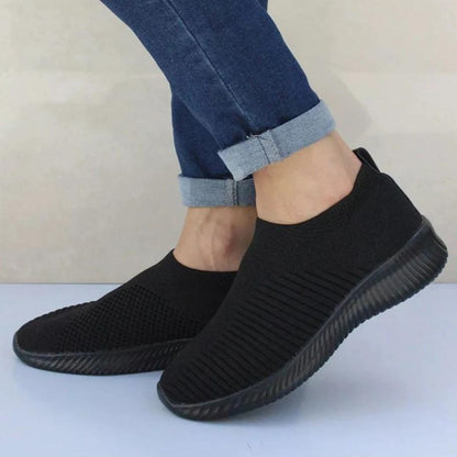 Women Toe Box Breathable Laceless Comfortable Sporty Slip on Sneaker Shoes