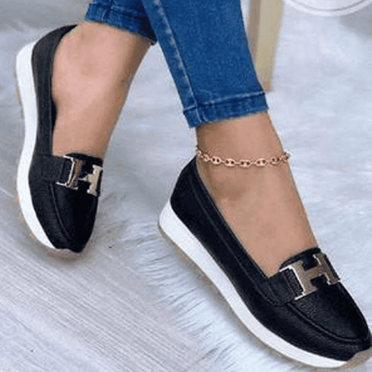 Flat heel round toe casual shoes