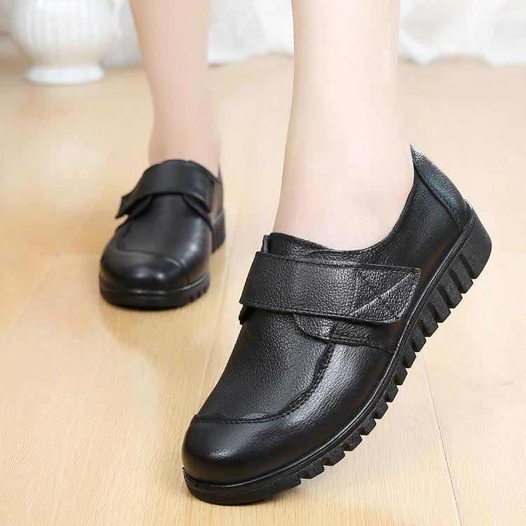   New Genuine Leather women's flat casual soft bottom MAMA shoes