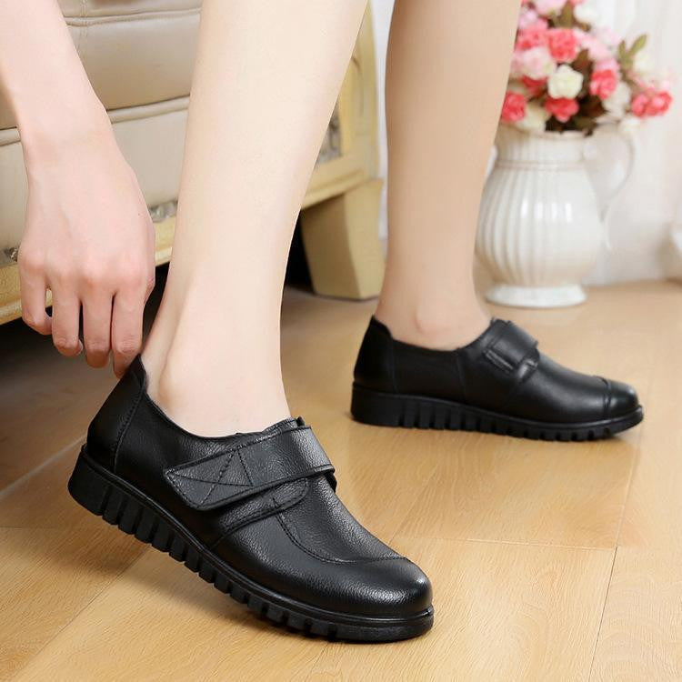   New Genuine Leather women's flat casual soft bottom MAMA shoes